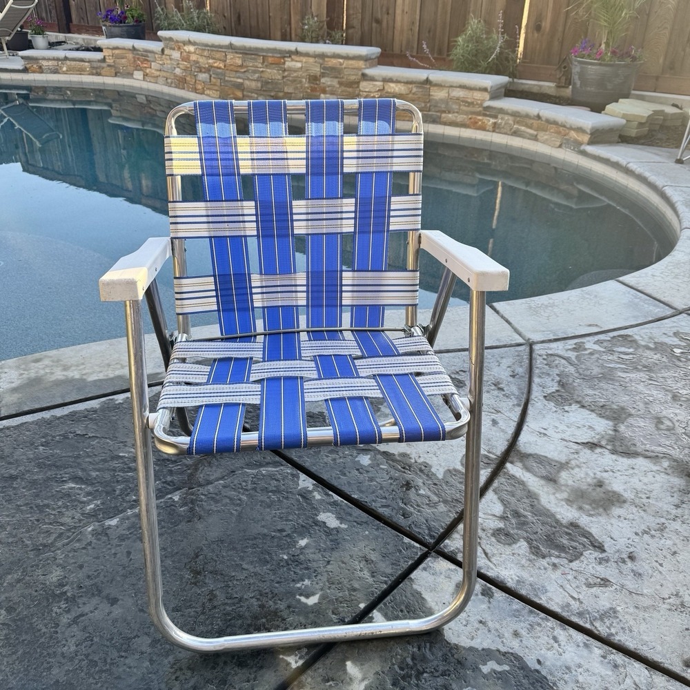 Vintage Rio Blue White & Yellow Lawn Chair Backyard Collection Aluminum Folding